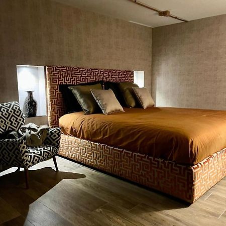 Portrait Luxury Loft Lejlighed Bari Eksteriør billede